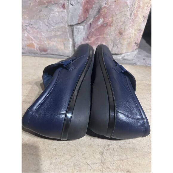 Clarks Collection Navy Leather Ruched Comfort Slip-On Loafers Sz 12M - Picture 8 of 10